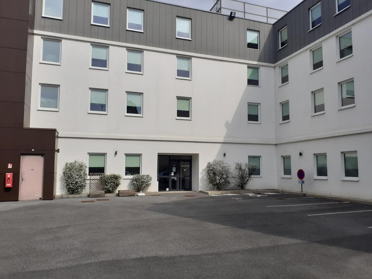 Ibis Budget Saint-Quentin Centre Gare Buitenkant foto