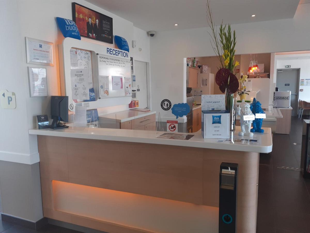 Ibis Budget Saint-Quentin Centre Gare Buitenkant foto
