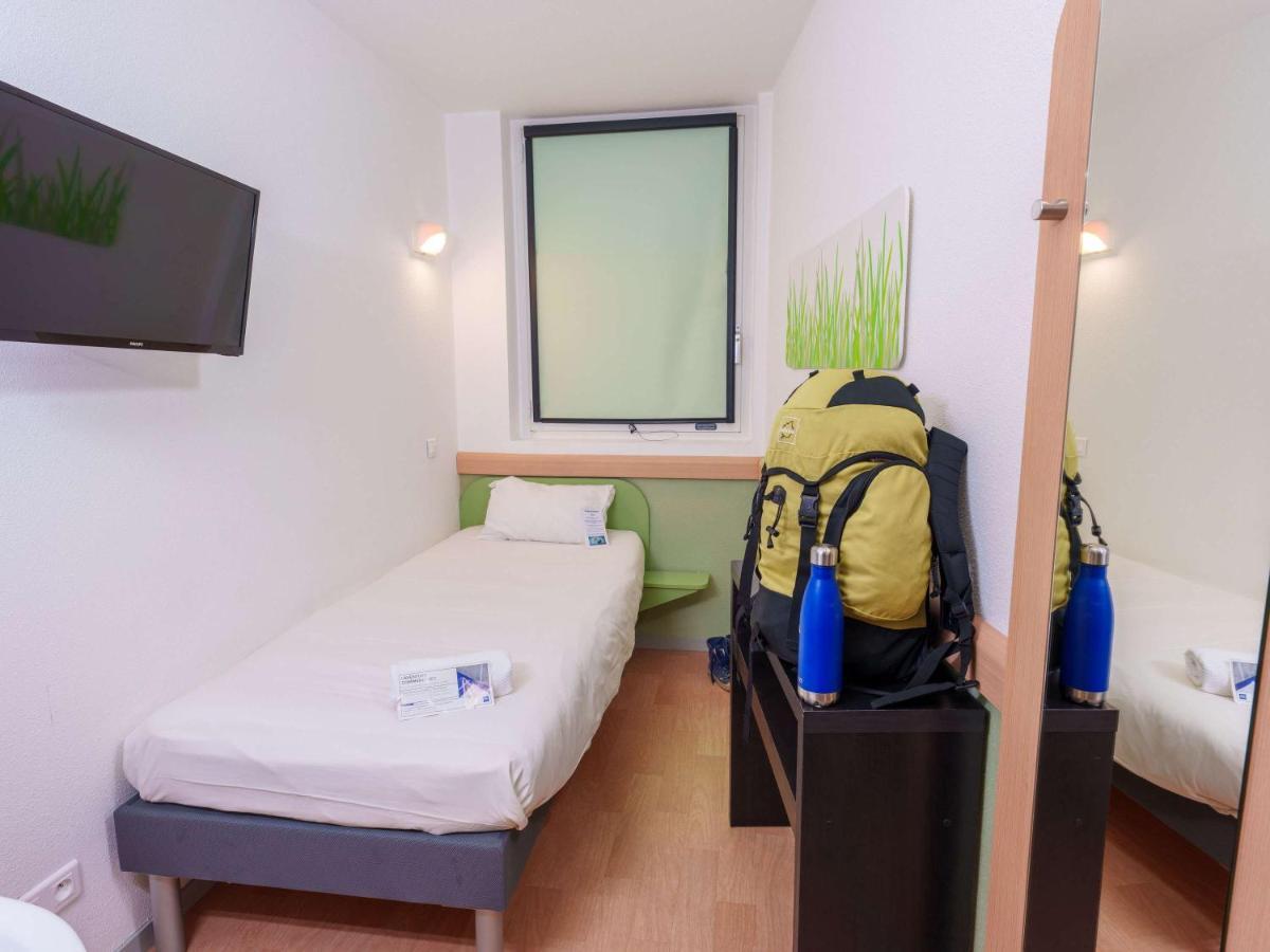 Ibis Budget Saint-Quentin Centre Gare Buitenkant foto