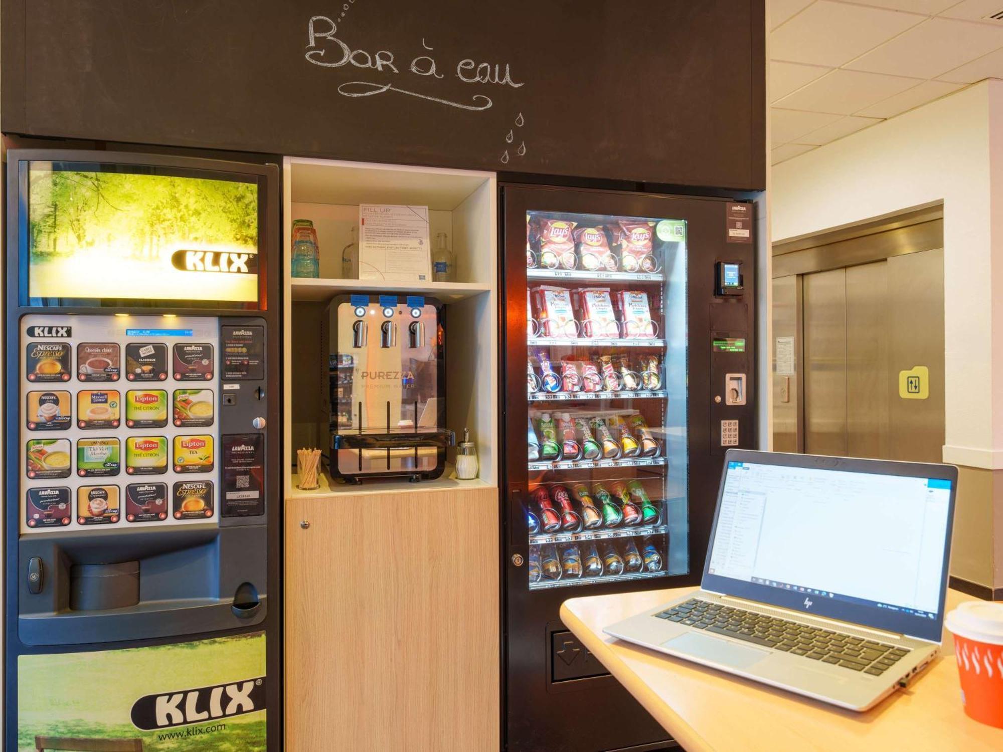 Ibis Budget Saint-Quentin Centre Gare Buitenkant foto