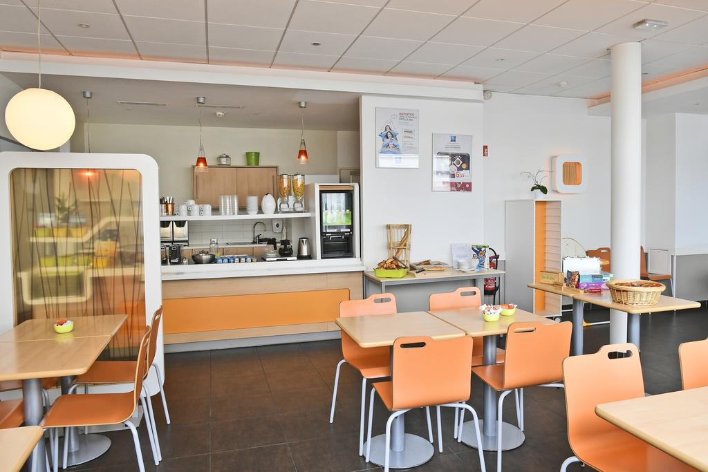 Ibis Budget Saint-Quentin Centre Gare Hotel Buitenkant foto